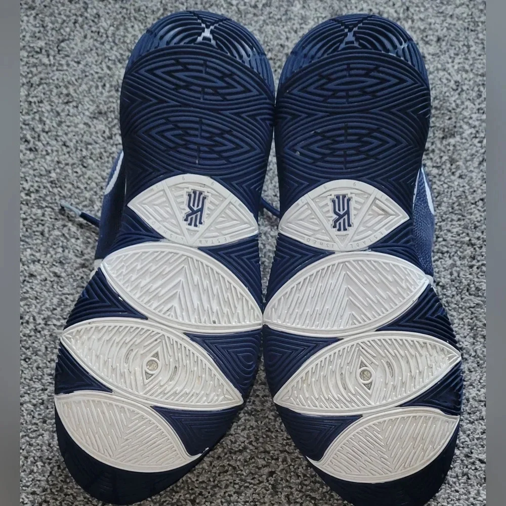 SOLD Nike Kyrie 5 TB basketball shoes 2019 Men's 10.5 Navy Blue & White - Picture 11 of 11